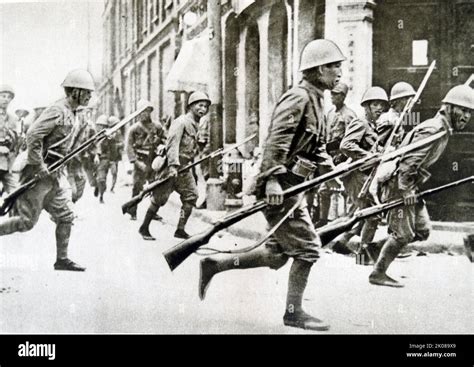 "japanese army" shanghai 1937 hi-res stock photography and images - Alamy