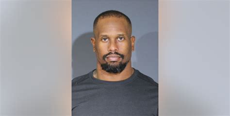 Von Miller calls domestic violence allegations ‘untrue’ | FOX 4 Dallas ...