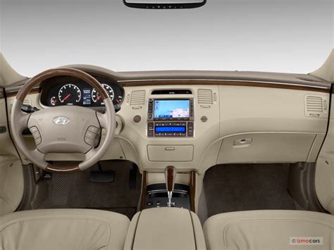 Hyundai Azera 2009 Interior