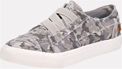 13 Best Sneakers for Wide Feet That Are Comfortable and Cute