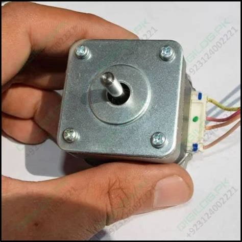 Nema17 Nema 17 Stepper Motor For 3D Printer And CNC – Digilog.pk