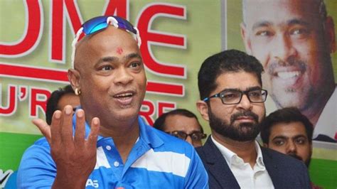 Former India cricketer Vinod Kambli back in news; wife Andrea files FIR ...