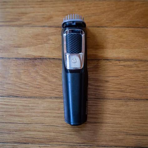 Philips Norelco Multigroomer All-in-One Trimmer Series 3000 Review