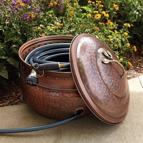 Build a garden hose storage with planter! – DIY projects for everyone!