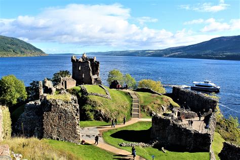 40 best ideas for coloring | Loch Ness Castle