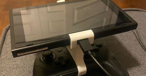 Nintendo Switch Pro Controller Screen Mount - Centered and Chargeable ...