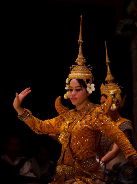 Enderle Travelblog: Apsara Dance Performance