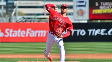 Shohei Ohtani says his hitting is ahead of his pitching | Yardbarker