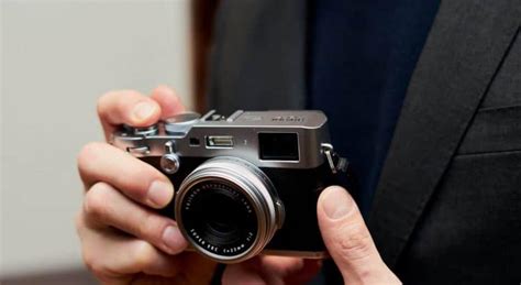 Looking for a Compact Camera? The Best Compact Cameras