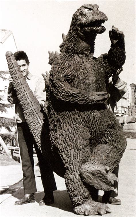 Godzilla Behind the Scenes - Gallery | eBaum's World