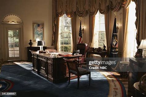 West Wing Oval Office Photos and Premium High Res Pictures - Getty Images