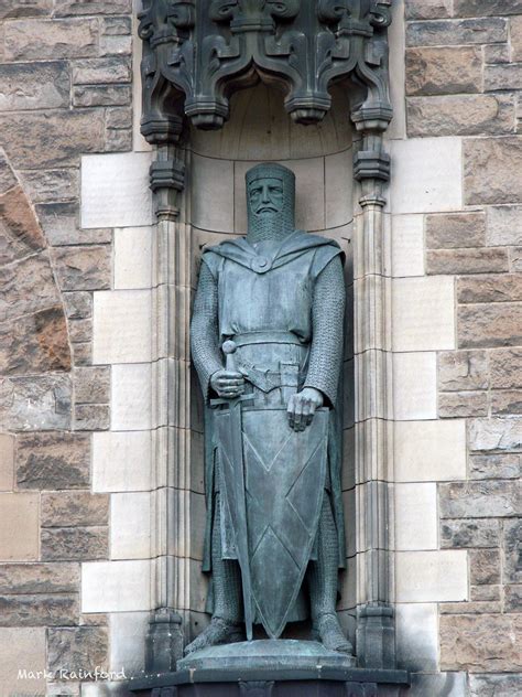 Monument Of The Moment - William Wallace Statue Edinburgh Castle ...