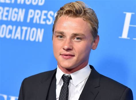 Ben Hardy Talks Role as Queen Drummer Roger Taylor in Bohemian Rhapsody | Ben hardy, Queen ...