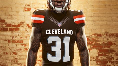 Brown jersey edited to have white numbers and brown stitching. I'll try to do the other jerseys ...