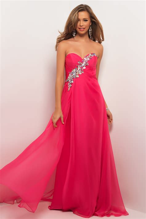 Evening Dresses - Dress Up For An Evening Party