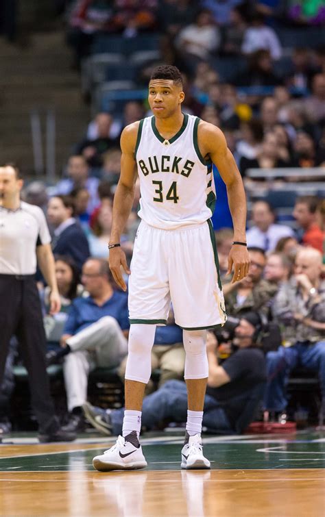 Bucks, Giannis Antetokounmpo Agree To Extension | Hoops Rumors