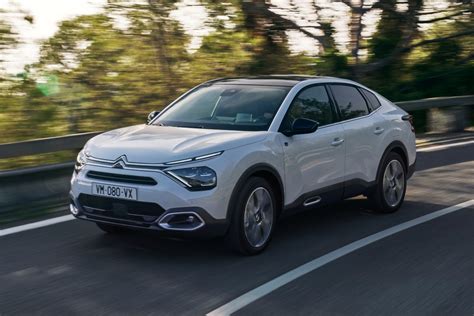 Citroën C4 X 2023: el coche que busca ser todo en uno | SoyMotor.com