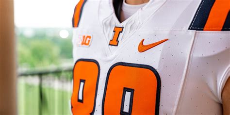 Illinois football unveils rebranded uniform combinations entering 2023