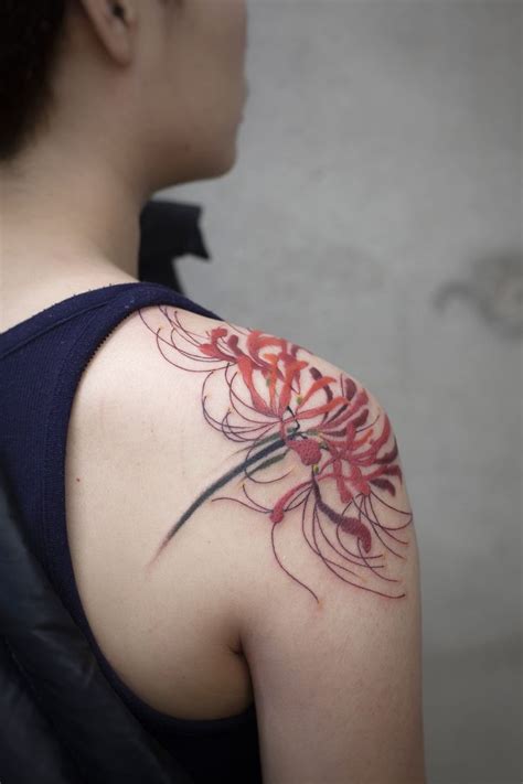 Lycoris radiata | Tattoos, Red tattoos, Pretty tattoos