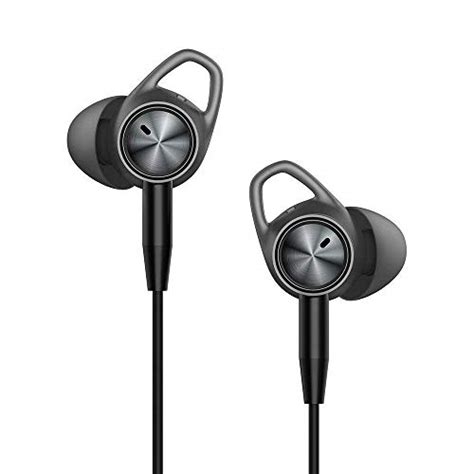 10 Best Noise Cancelling Earbuds in 2022 [Buying Guide] - Music Critic