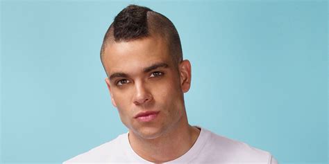 Glee Actor Mark Salling Dies at 35 | Screen Rant