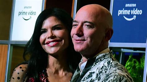 Jeff Bezos' Girlfriend Lauren Sanchez: 5 Fast Facts