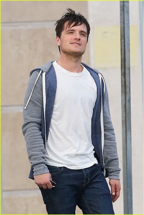 Seth Rogen & Josh Hutcherson Start Filming 'Future Man' Series: Photo ...