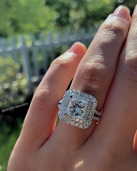 36 Breathtaking Princess Cut Engagement Rings We Adore