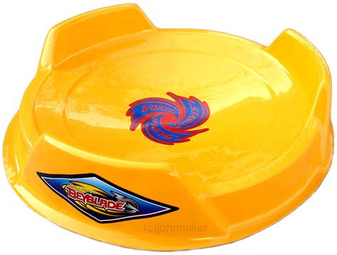 YELLOW Beyblade Attack Type Stadium Arena BB-10 - BeysAndBricks