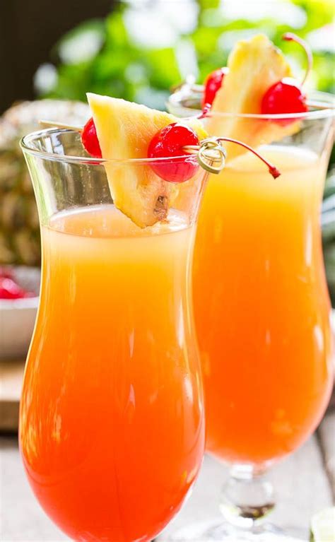 How to Make Pineapple Upside Down Drink: A Refreshing Summer Recipe ...