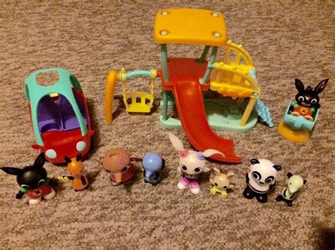 Bing Bunny CBeebies toy bundle inc. Bing's Playground Playset, Flop's car & all character ...