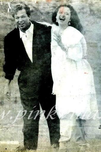 Rekha with husband Mukesh Aggarwal