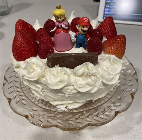 melody on Twitter: "My attempt at decorating the Super Mario 64 cake!! I also made a bomb clip ...