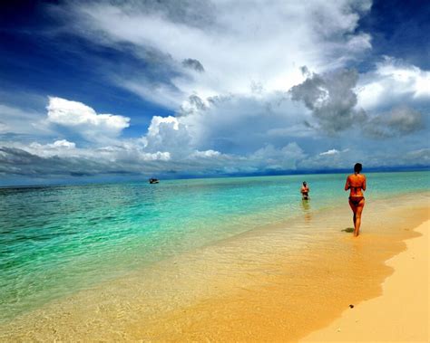 THE BEST Beaches in Malaysia | The Travel Hacking Life