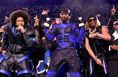 Usher's Super Bowl Halftime Show: Photos