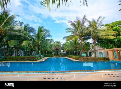 Hotel swimming pool in Thailand Stock Photo - Alamy