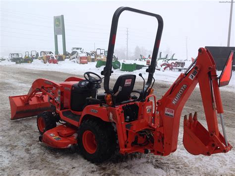 Kubota BX24 Tractors - Compact (1-40hp.) - John Deere MachineFinder