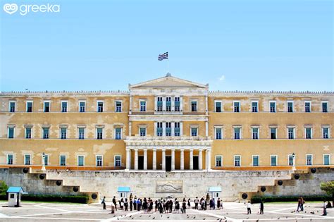 Hellenic Parliament in Athens, Greece | Greeka