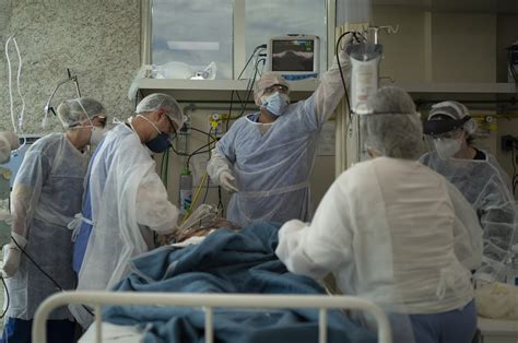 At one Brazil hospital, the ICU is full of COVID-19 patients | AP News