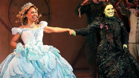 Brittney Johnson becomes 1st Black woman to play Glinda full-time ...