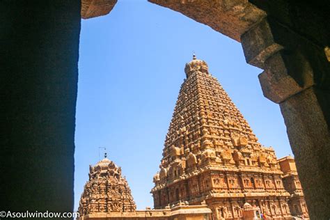 Brihadeeswarar temple: The colossal Shiva Temple of Thanjavur! - A Soul ...