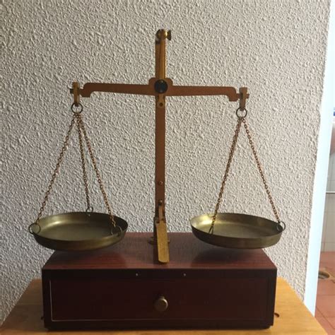 Vintage Brass Double Pan Balance Scale On Wooden Box, Vintage & Collectibles on Carousell