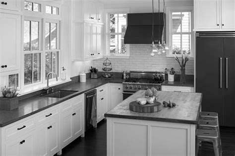 20+ Black And White Kitchen Decor Ideas - HMDCRTN