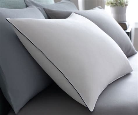 The Best Feather Pillows of 2023 | Sleep Foundation