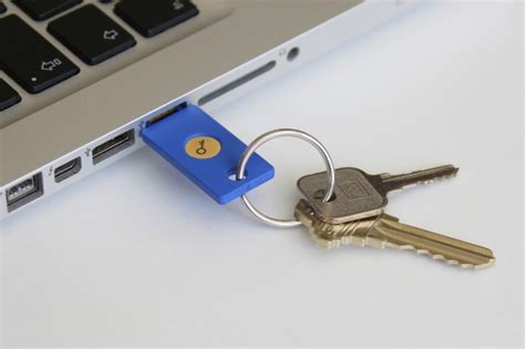 Google offers USB security key to make bad passwords moot | Ars Technica