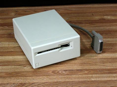 Apple Macintosh 400k External Floppy Drive – Apple Rescue of Denver