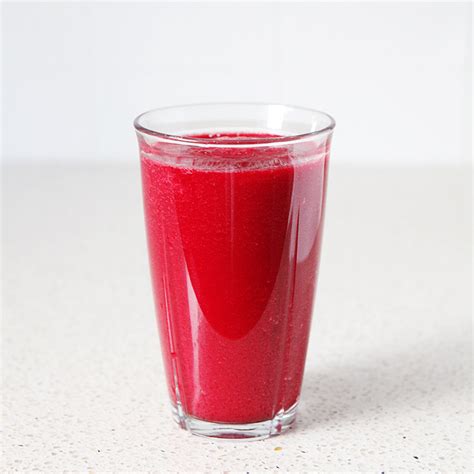 Red smoothie juice - paleo