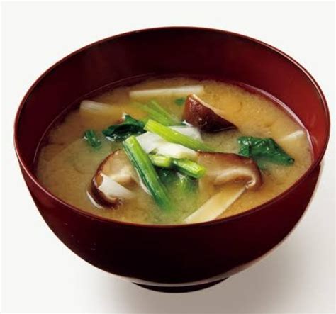 TESLAテノール on Twitter: "🇯🇵Miso soup is a traditional Japanese soup😋💯It ...