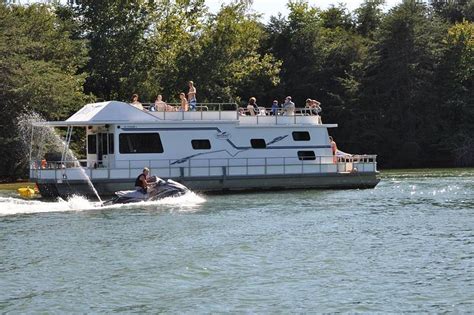 Smith Mountain Lake - Houseboats Rentals