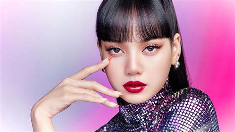 Now you can copy Blackpink Lisa’s ultra-hot lips - Her World Singapore